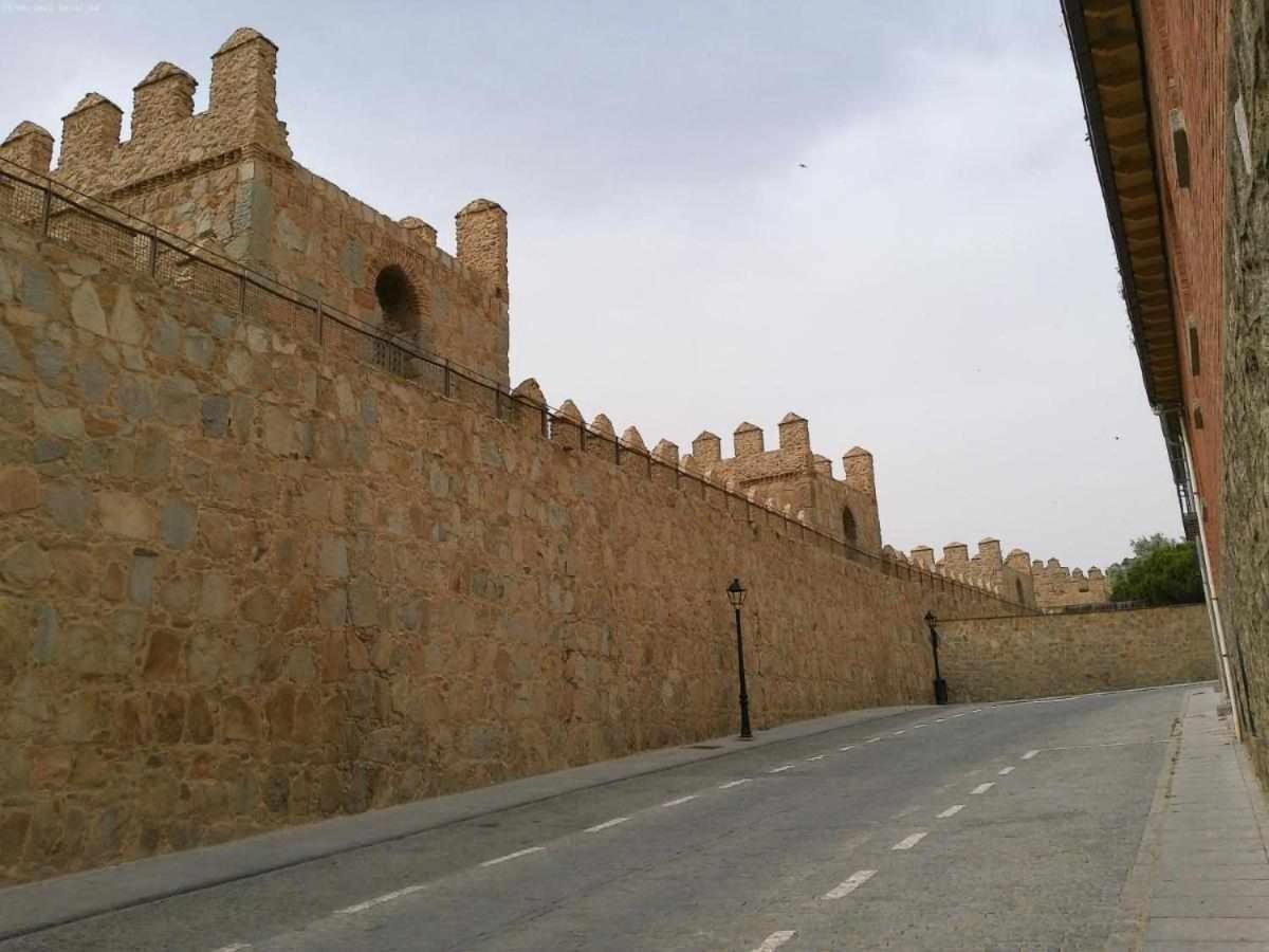 Casa Del Puente Muralla Homes Ávila Luaran gambar